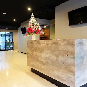 Livinn Hostel City Center Surabaya